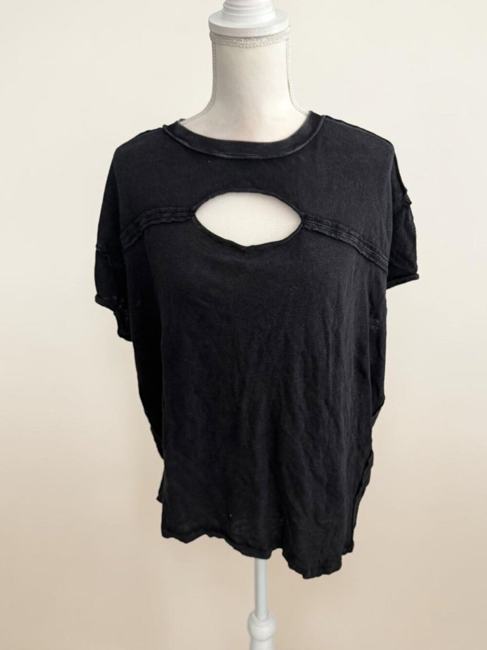 WE THE FREE Black Cutout Short Sleeve Top Size Medium